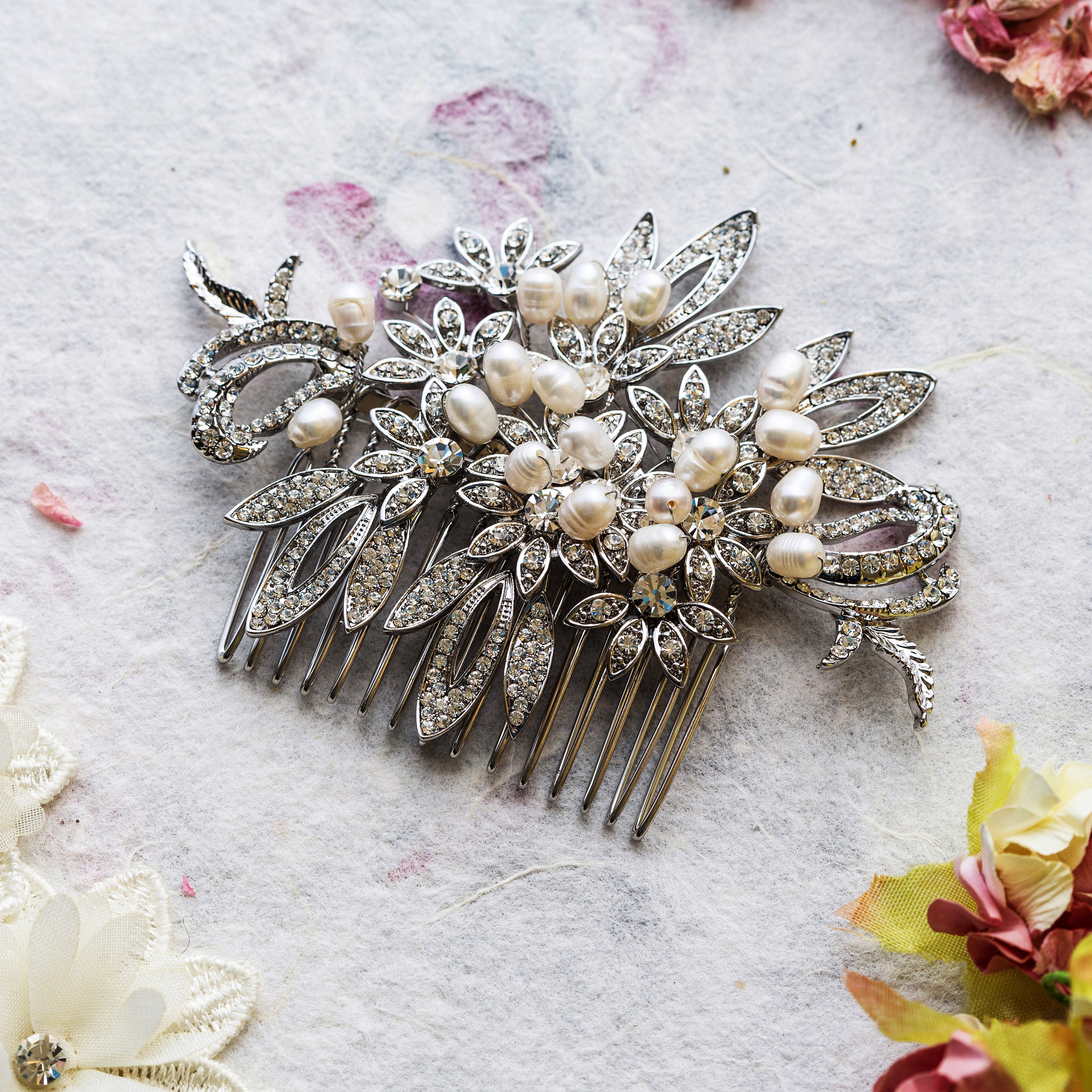 Bella crystal and pearl hair comb