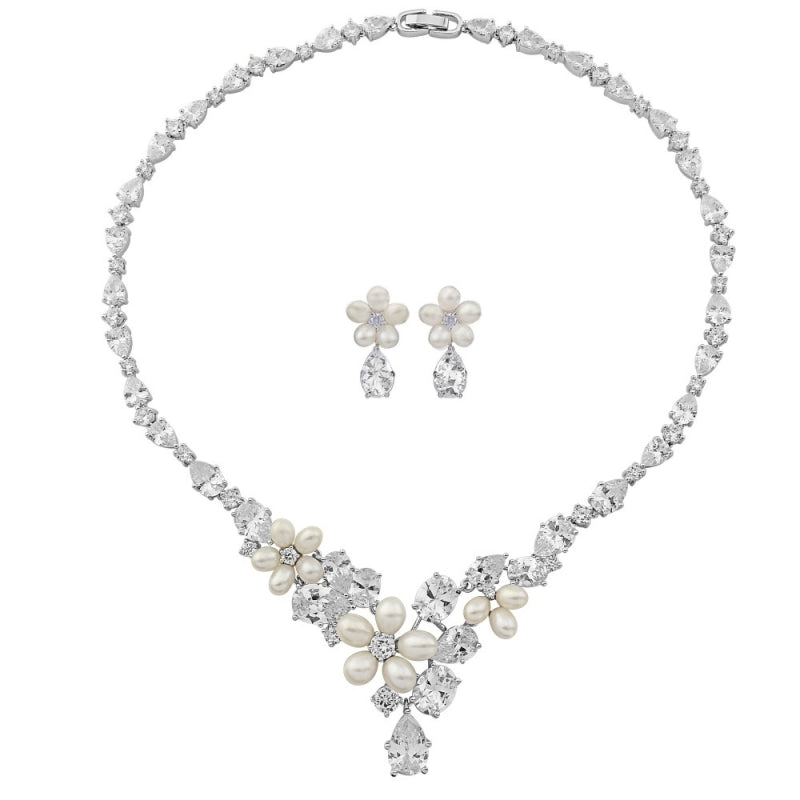 Cosima necklace and earring set