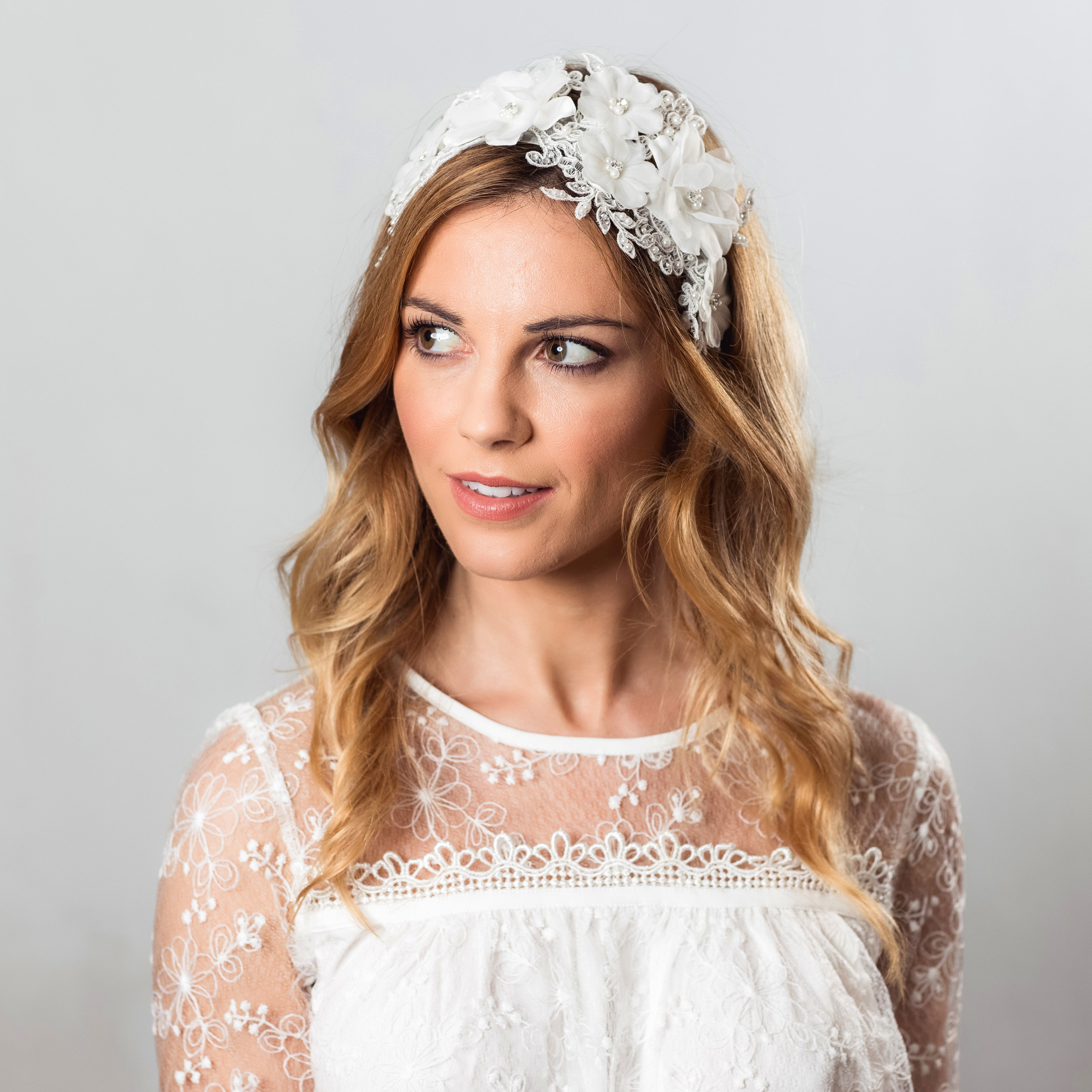 Ivana flower lace hairband