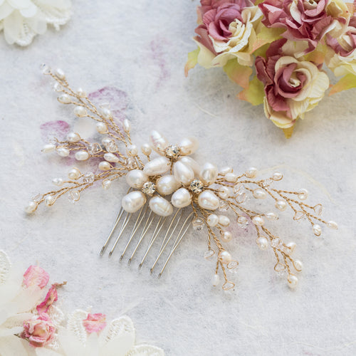 Nita pearl gold hair comb