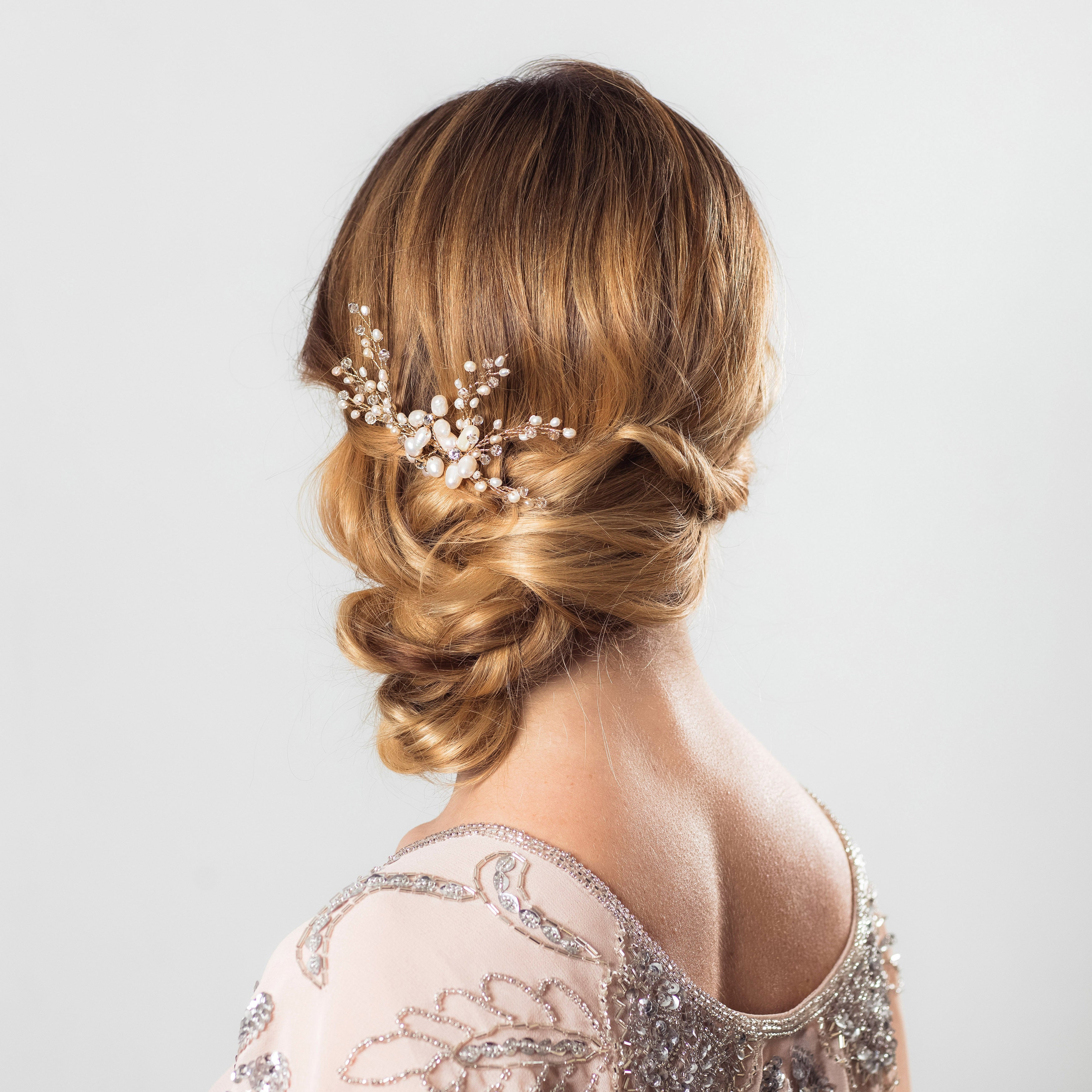 Nita pearl gold hair comb