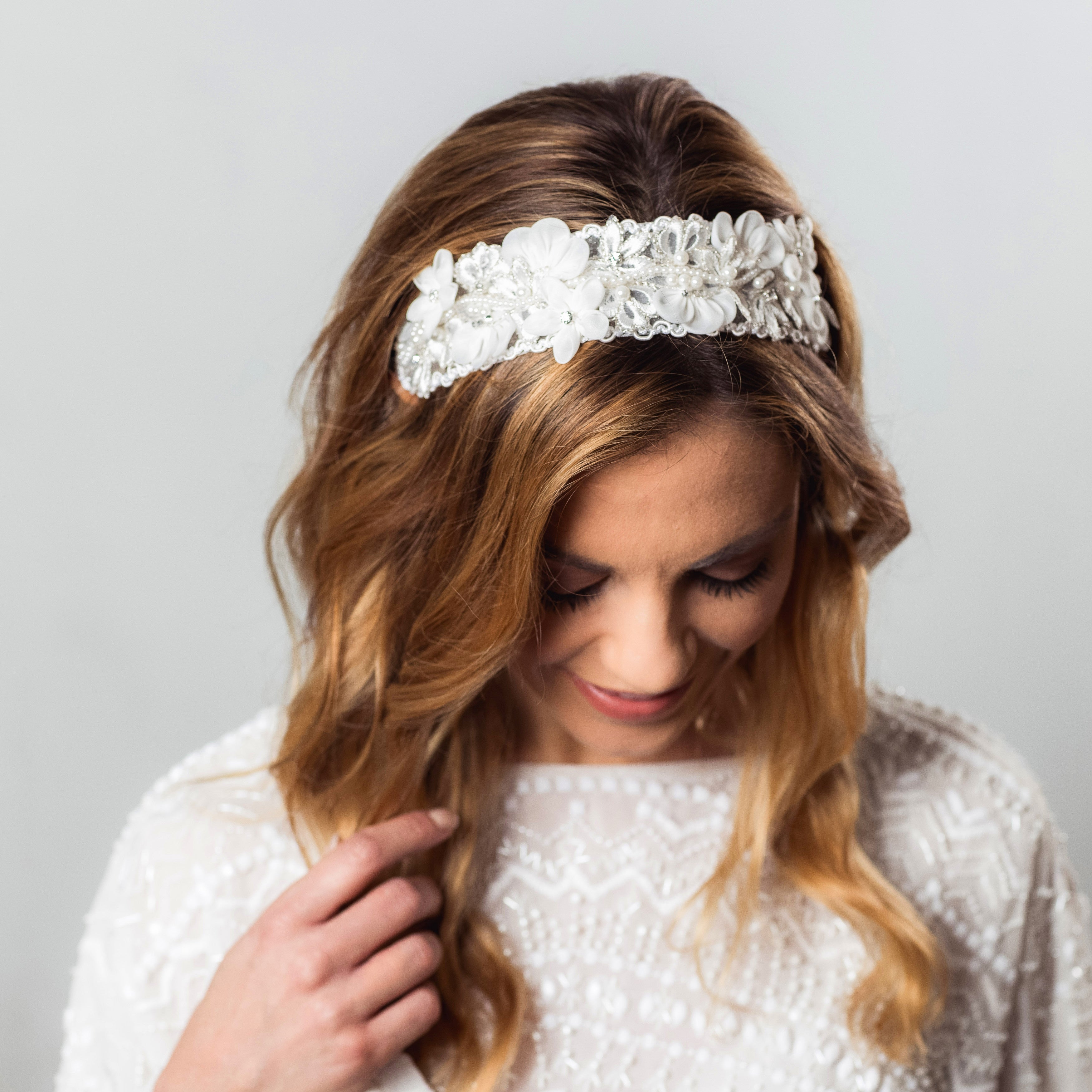 Rana lace hairband