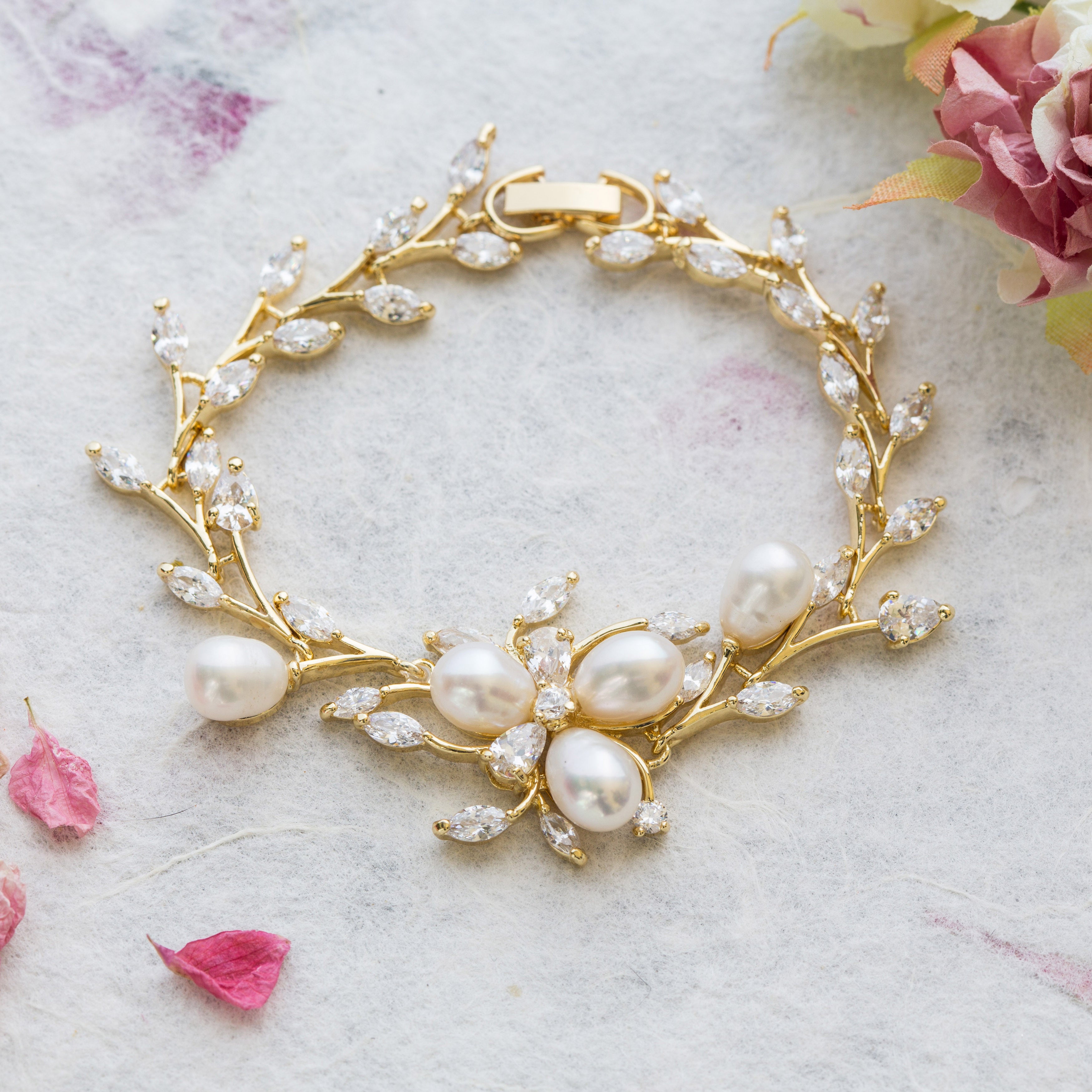 Tallulah gold and pearl bracelet