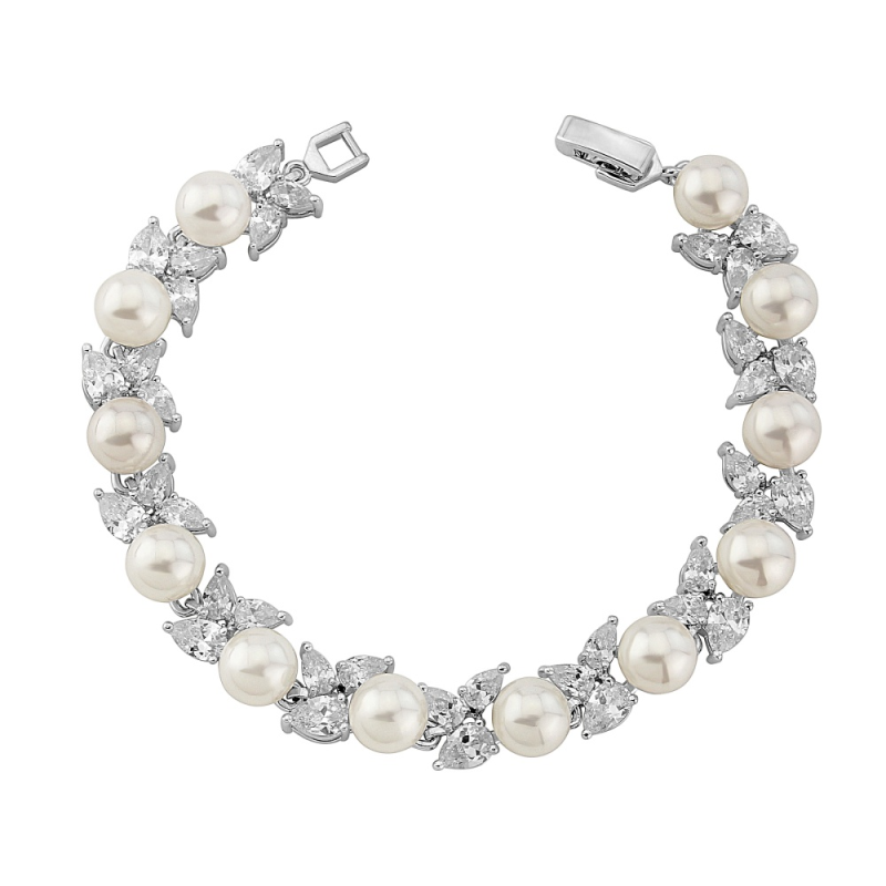 Paulina pearl and crystal necklace