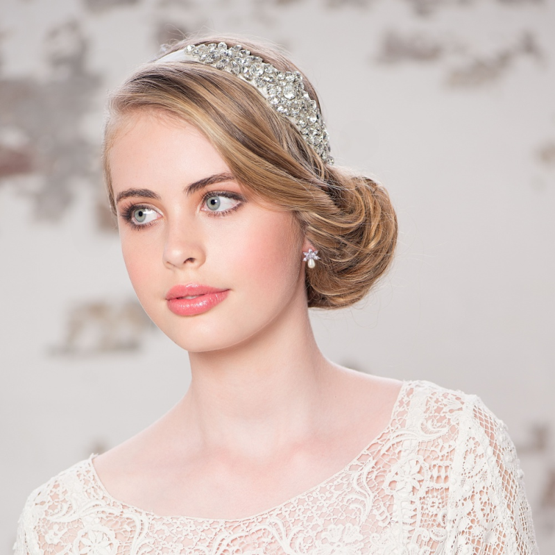 Nula pearl and crystal earrings