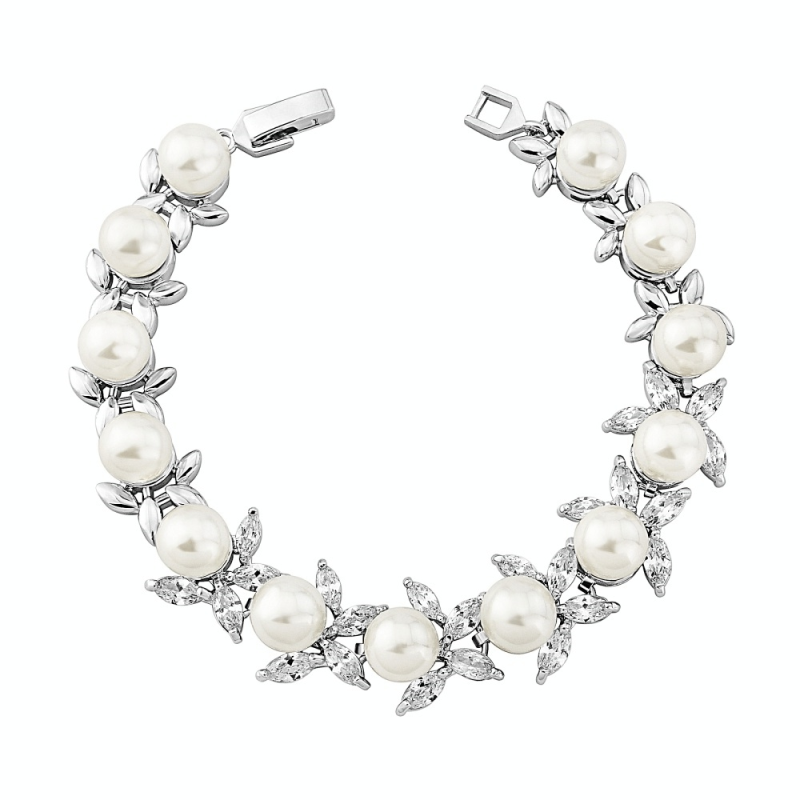 Nixie pearl necklace