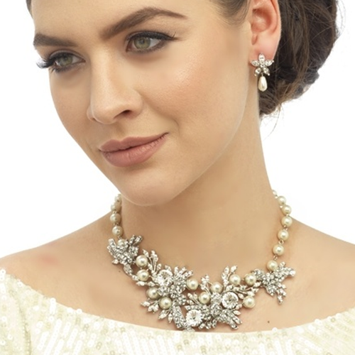Marguerite necklace and earring set