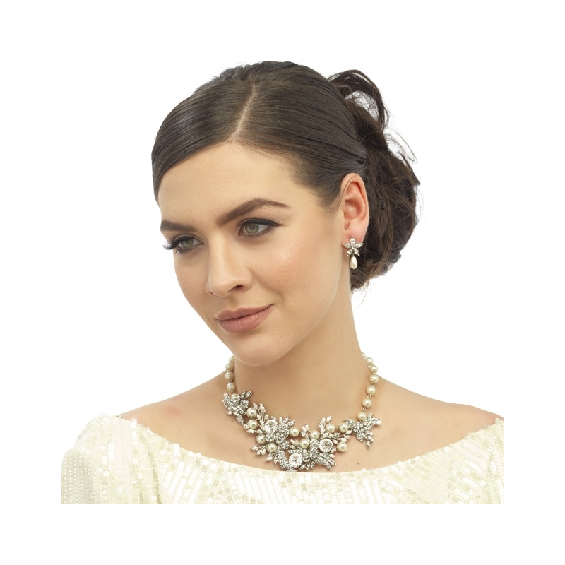 Marguerite necklace and earring set