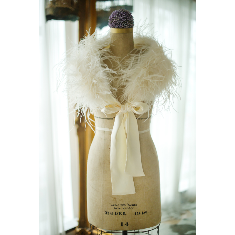 Ivory ostrich feather stole with ribbon